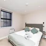 Apartment Stylish Centre Flat - Walk To Trinity & Station Leeds (West Yorkshire)