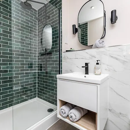 Modern 1bed Flat In The Heart Of Centre 公寓 利兹