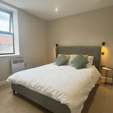 Stylish Centre Flat - Walk To Trinity & Station Leeds (West Yorkshire)