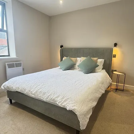 Apartament Stylish Centre Flat - Walk To Trinity & Station
