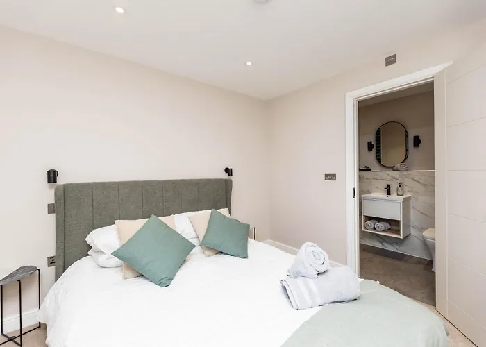 Modern 1bed Flat In The Heart Of Centre 아파트 *